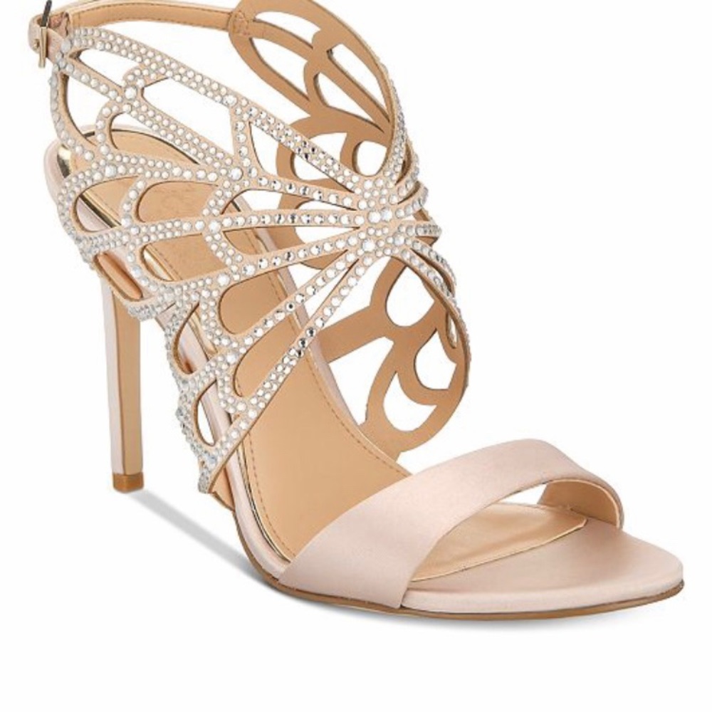 Jewel Badgley Mischka, size 7 heel. Color: Champagne